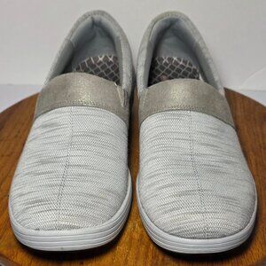 Skechers Relaxed Fit Gray Womens Athletic Casual Slip On Sneakers Size 10